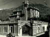 casa_con_cancello.jpg (63869 byte)